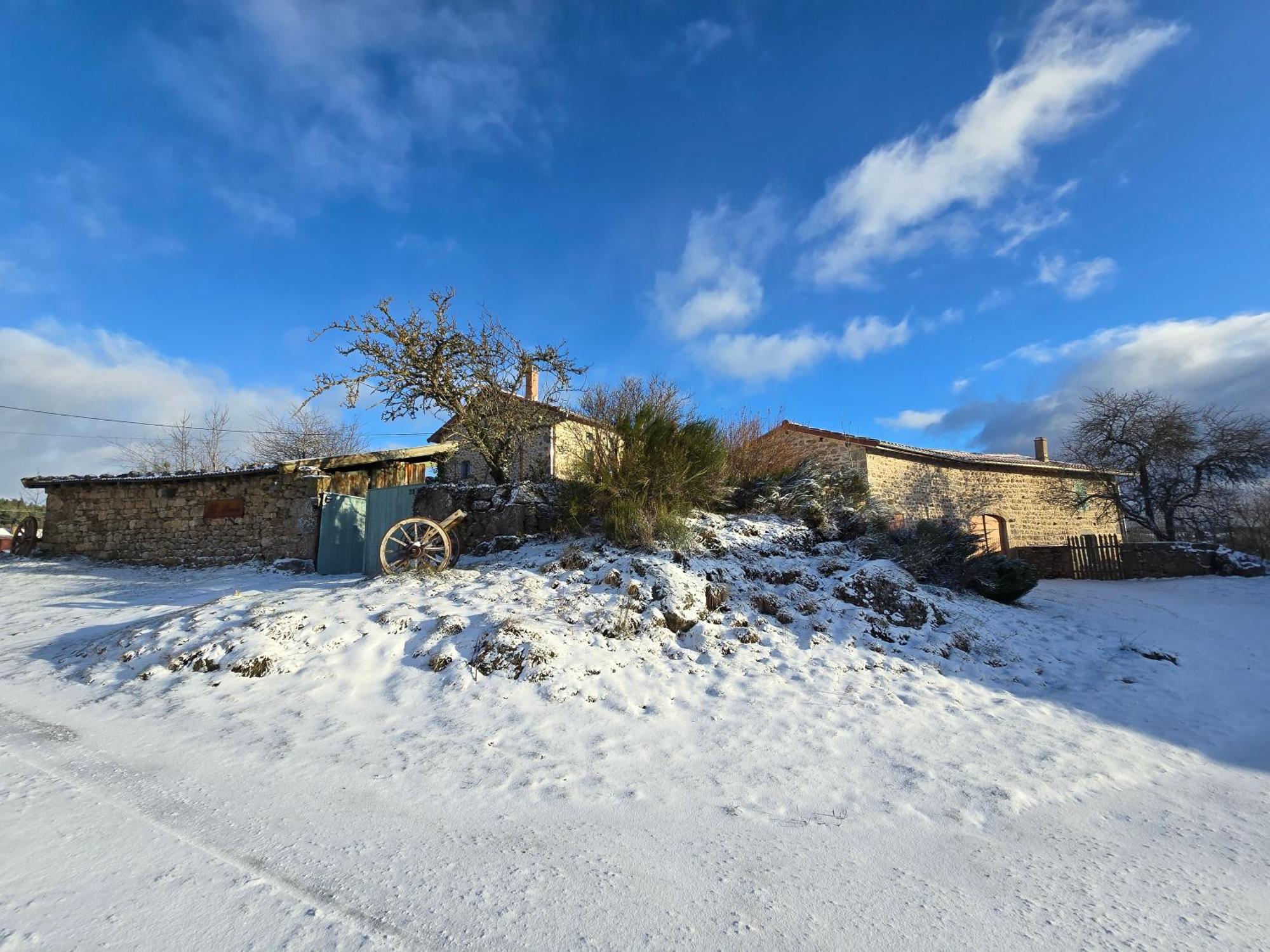 Gite La Menou Villa Usson-en-Forez Exterior foto